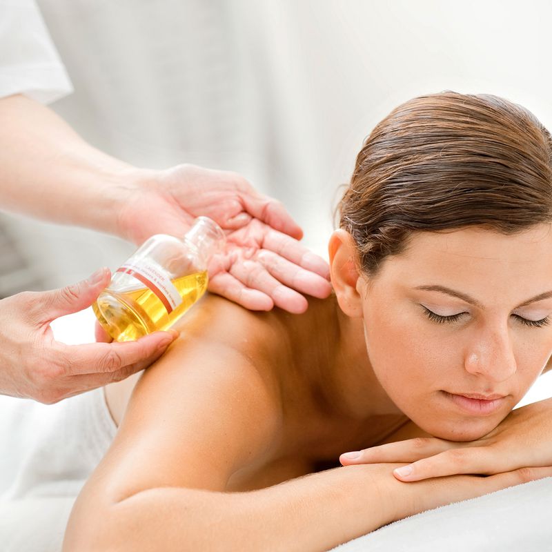 Masaje de relajación con aromaterapia